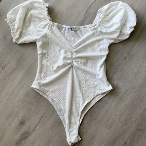 Cream Puffed Shoulder Body Suit w/ pattern detail